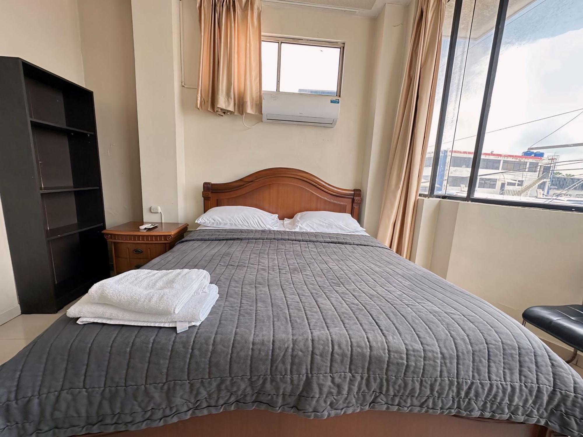 Hostal Posada Del Sol กวายากิล ภายนอก รูปภาพ