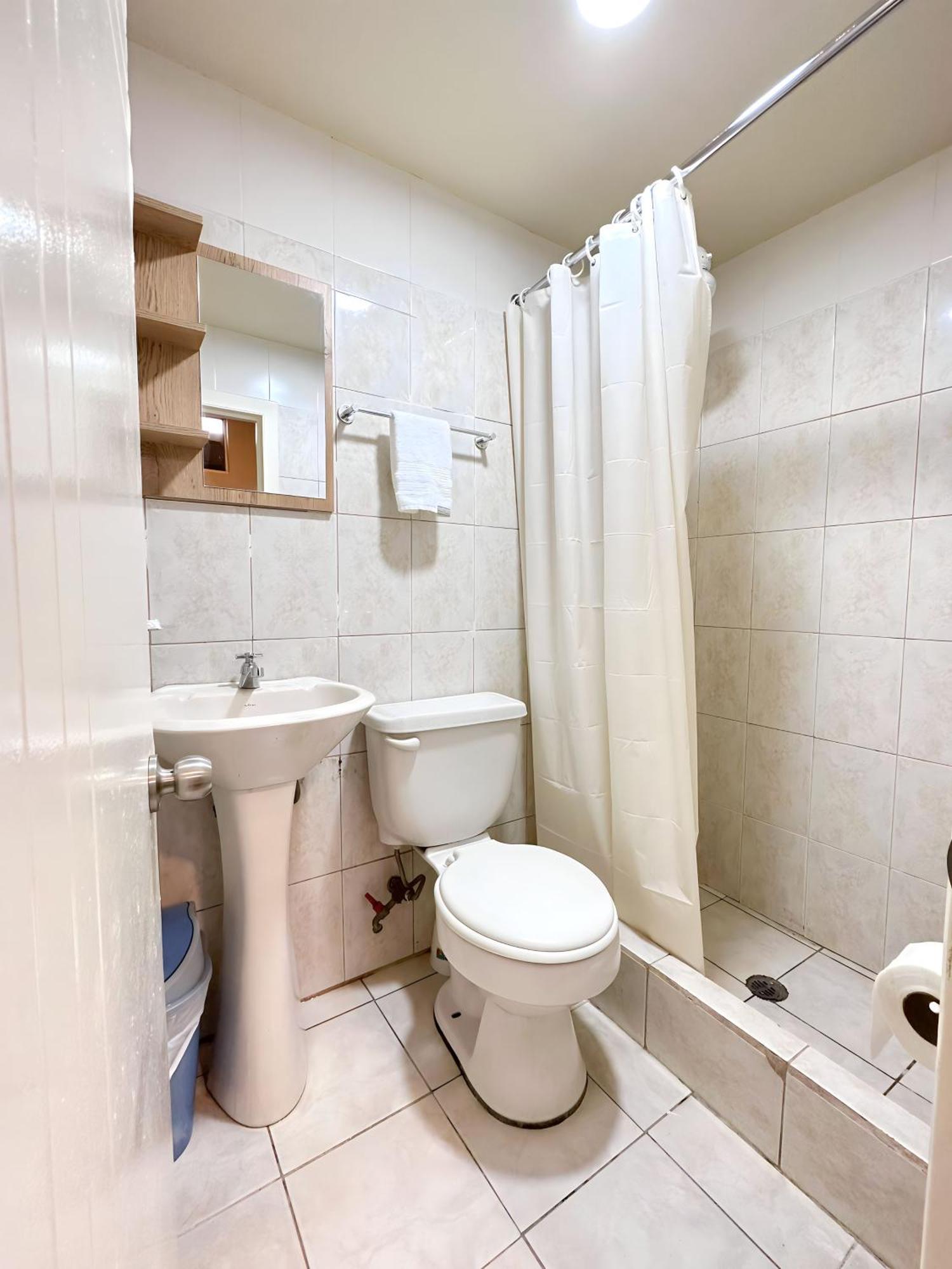 Hostal Posada Del Sol กวายากิล ภายนอก รูปภาพ